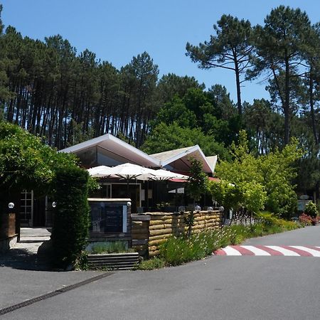 Village Vacances Les Chenes De Leon Luaran gambar